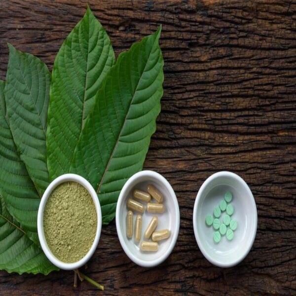 Kratom (Powder & Extracts)